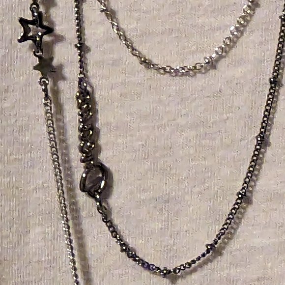 Simply Vera Wang 3-Layer Necklace with Stars NWT - Picture 4 of 12